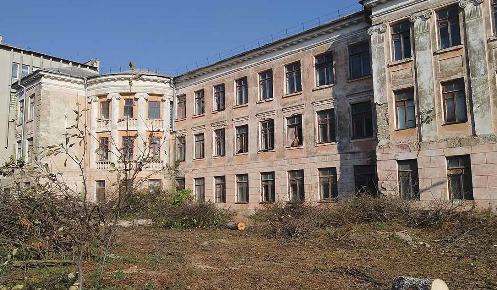 Здание бывшего хирургического корпуса городской больницы 