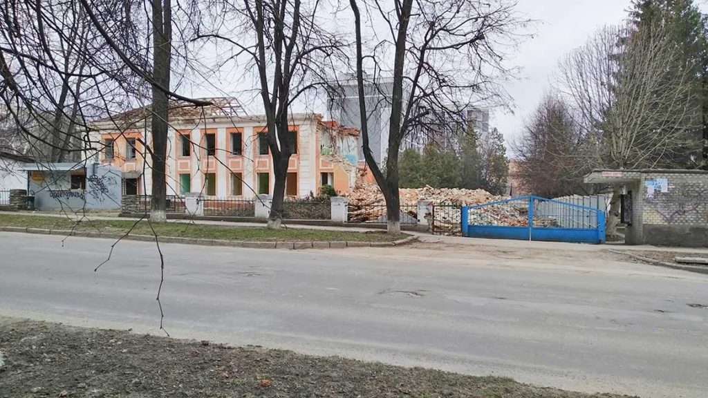Каменец-Подольский. Бывшее здание водолечебницы