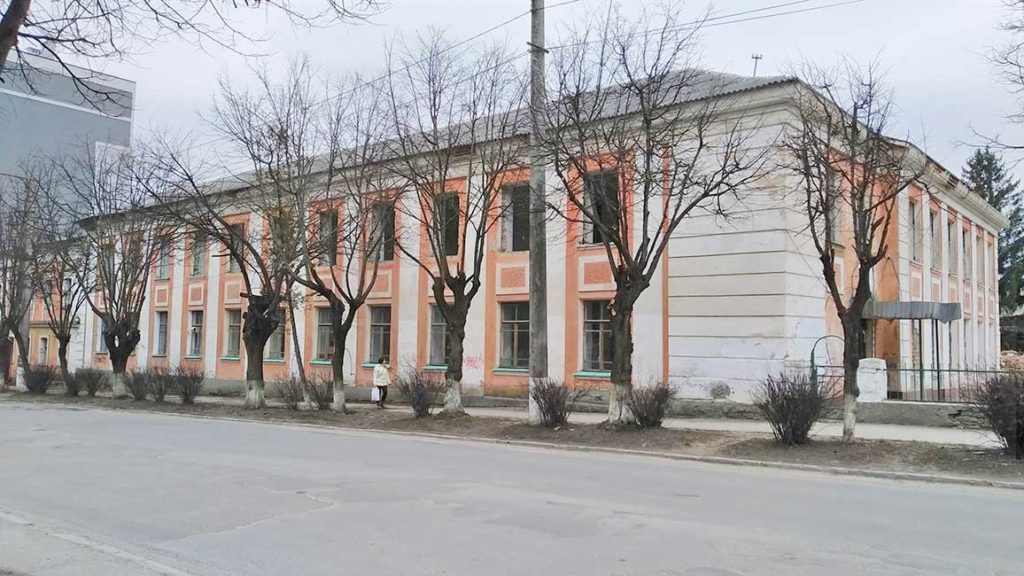 Каменец-Подольский. Бывшее здание водолечебницы